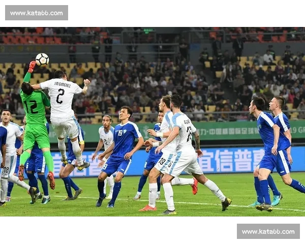 中国对阵乌兹别克斯坦比赛形势与战术关键全面解析胜负走势前瞻 中国对阵乌兹别克斯坦比赛形势与战术关键全面解析胜负走势前瞻