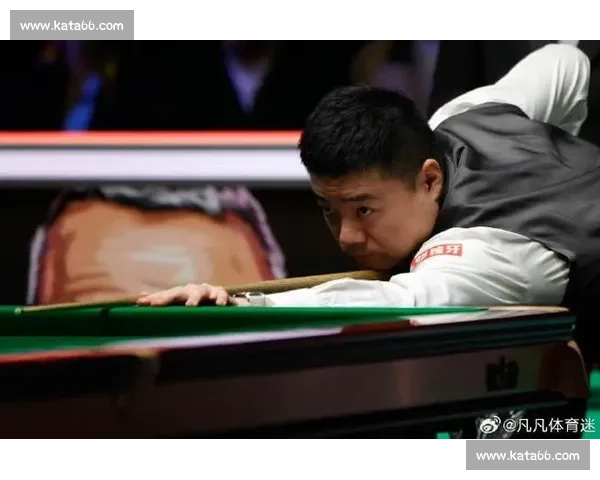 丁俊晖对决马克戴维斯斯诺克赛场焦点之战前瞻实力与经验的较量